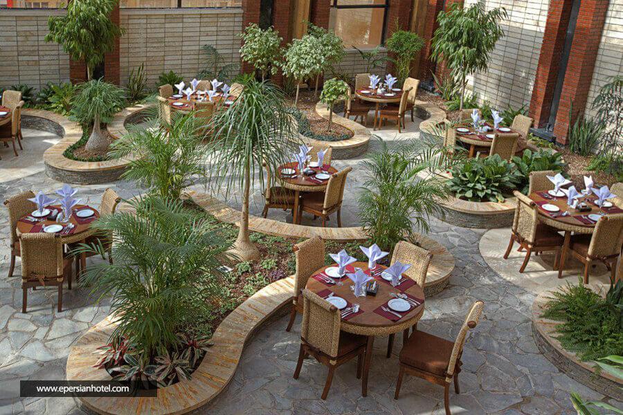 روف گاردن هتل درویشی مشهد